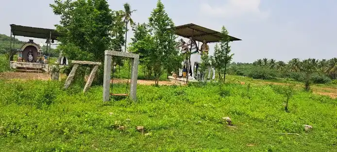 Arulmigu Periandavar Temple, Velvarkottai - 624802 அருள்மிகு பெரியாண்டவர் திருக்கோயில், வேல்வார்கோட்டை - 624802, Dindigul - Ancient Temple Architecture and History Image 2