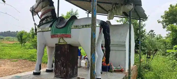 Arulmigu Periandavar Temple, Velvarkottai - 624802 அருள்மிகு பெரியாண்டவர் திருக்கோயில், வேல்வார்கோட்டை - 624802, Dindigul - Ancient Temple Architecture and History Image 4