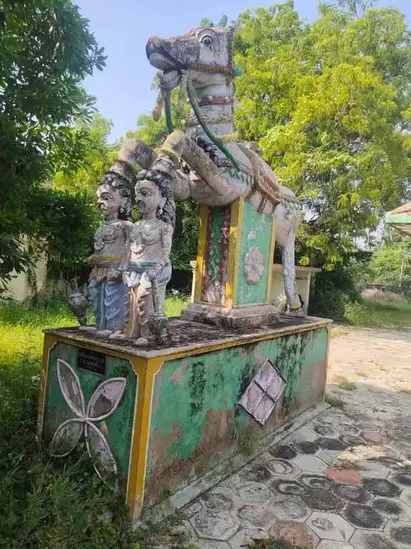 Arulmigu Perichi Udaiya Ayyanar Temple, Kottaiyiruppu - 630211 அருள்மிகு. பெரிச்சிஉடைய அய்யனார் திருக்கோயில், Kottaiyiruppu - 630211, Sivagangai - Ancient Temple Architecture and History Image 3