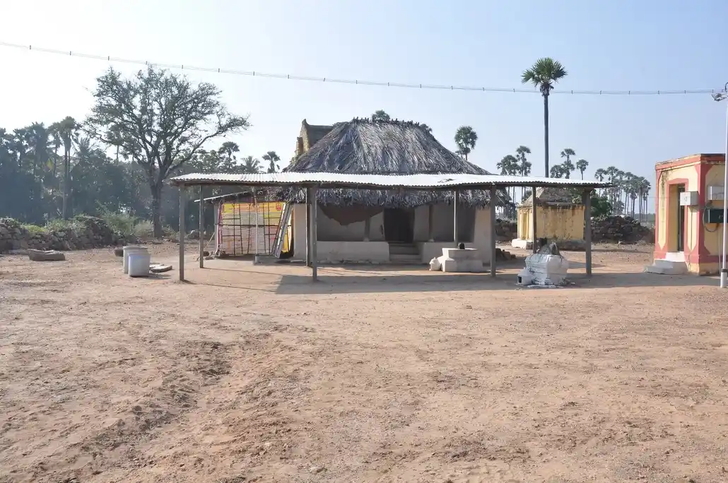 Arulmigu Perinayakiamman Temple, Nattarmangalam, Thattaravalasu - 638106