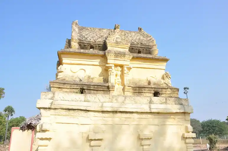 Arulmigu Perinayakiamman Temple, Nattarmangalam, Thattaravalasu - 638106 அருள்மிகு பெரியநாயகி அம்மன் திருக்கோயில், Nattarmangalam, Thattaravalasu - 638106, Tiruppur - Ancient Temple Architecture and History Image 3