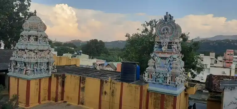 Arulmigu Periya Bathrakalliyamman Periya Mariyamman Temple, Cooliline, Cooliline - 636401 அருள்மிகு பெரிய பத்ரகாளியம்மன், பெரிய மாரியம்மன் திருக்கோயில், கூலிலைன், கூலிலைன் - 636401, Salem - Ancient Temple Architecture and History Image 3