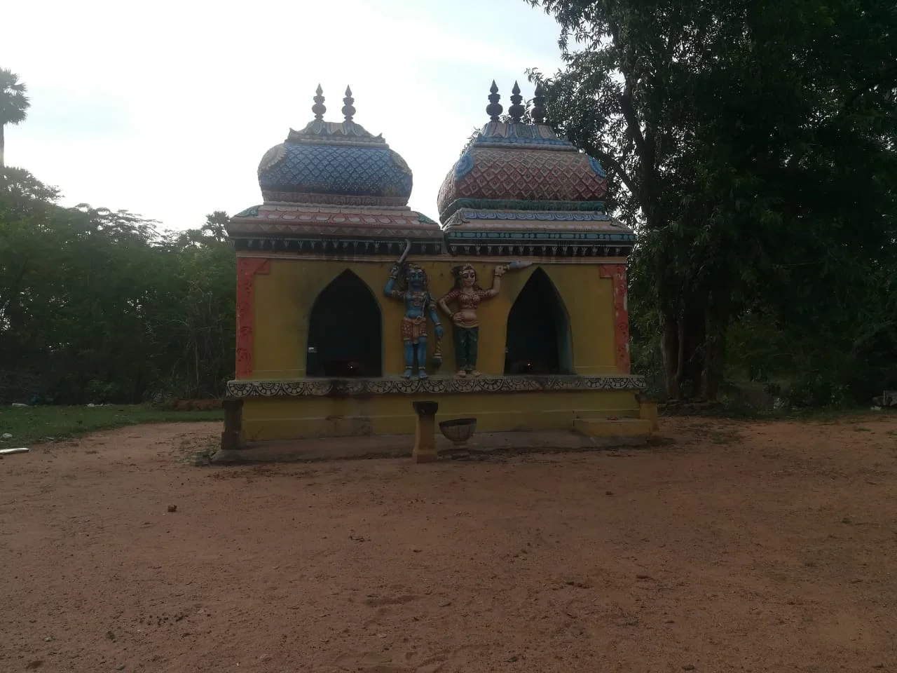 Arulmigu Periya Karuppar Sinna Karuppar Temple, Kanadukaththan - 630103 - Main View