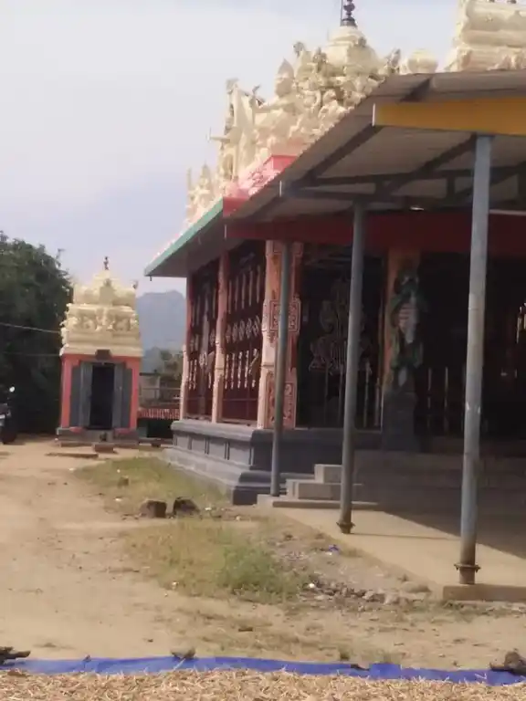 Arulmigu Periya Mariaman Temple, Dinnabelur - 636810 அருள்மிகு பெரிய மாரியம்மன் திருக்கோயில், Dinnabelur - 636810, Dharmapuri - Ancient Temple Architecture and History Image 2