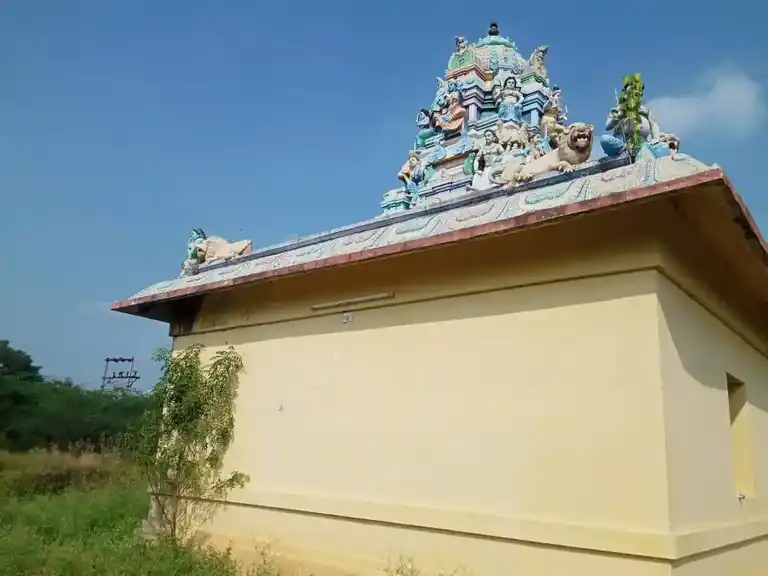 Arulmigu Periya Mariamman, Chinna Mariamman Temple, Mangalam - 637501 அருள்மிகு பெரியமாரியம்மன், சின்னமாரியம்மன் திருக்கோயில், Mangalam - 637501, Namakkal - Ancient Temple Architecture and History Image 4