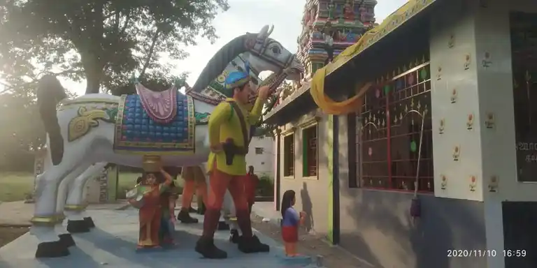 Arulmigu Periya Mariamman Temple, Ettiyampatti - 636810 அருள்மிகு பெரிய மாரியம்மன் திருக்கோயில், எட்டியாம்பட்டி - 636810, Dharmapuri - Ancient Temple Architecture and History Image 2