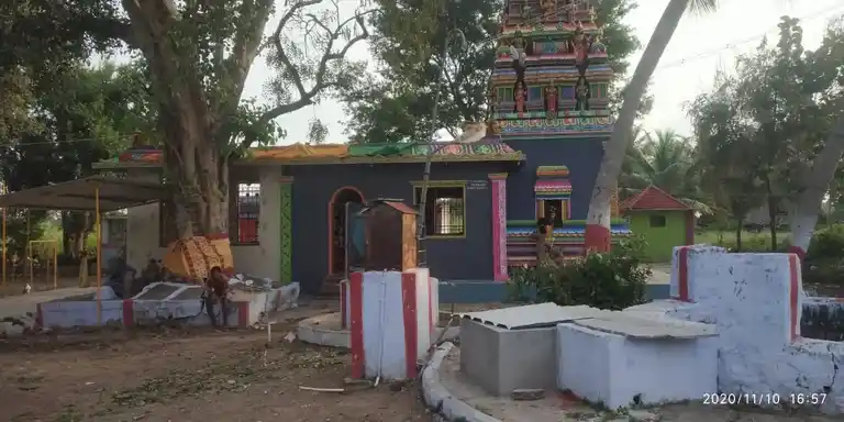 Arulmigu Periya Mariamman Temple, Ettiyampatti - 636810 அருள்மிகு பெரிய மாரியம்மன் திருக்கோயில், எட்டியாம்பட்டி - 636810, Dharmapuri - Ancient Temple Architecture and History Image 5