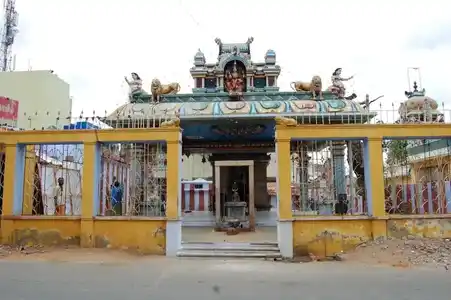 Arulmigu Periya Mariyamman Temple, Near Bus Stand, Tiruchengode - 637211 அருள்மிகு &nbsp;பெரிய &nbsp;மாரியம்மன் &nbsp;திருக்கோவில்&nbsp;, பேருந்து நிலையம் அருகில், திருச்செங்கோடு - 637211, Namakkal - Ancient Temple Architecture and History Image 2