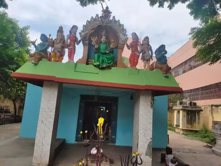 Arulmigu Periya Mariyamman Temple, Thiruvennainallur Road - 606107
