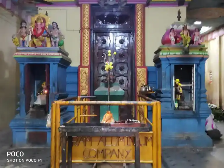 Arulmigu Periya Palayathamman Temple, Sowcarpet, Chennai - 600021 அருள்மிகு பெரியபாளையத்தம்மன் திருக்கோயில், சௌகார்பேட்டை, சென்னை - 600021, Chennai - Ancient Temple Architecture and History Image 4