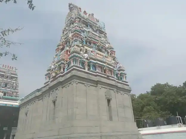 Arulmigu Periya Ponnachiamman And Chinna Ponnachiamman Temple, Athipalayam - 639111 அருள்மிகு பெரிய பொன்னாச்சியம்மன் மற்றும் சின்ன பொன்னாச்சியம்மன் திருக்கோயில், Athipalayam - 639111, Karur - Ancient Temple Architecture and History Image 3