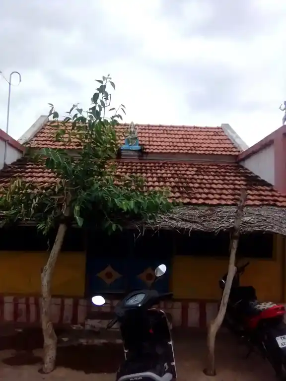 Arulmigu Periyakandiyamman Temple, Ponnampatti - 621211 Temple