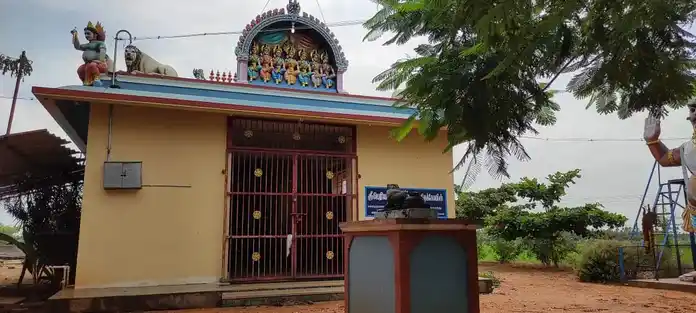 Arulmigu Periyakkandiyamman Temple, Naduppatti - 639107 அருள்மிகு பெரியகாண்டியம்மன் திருக்கோயில், Naduppatti - 639107, Karur - Ancient Temple Architecture and History Image 6