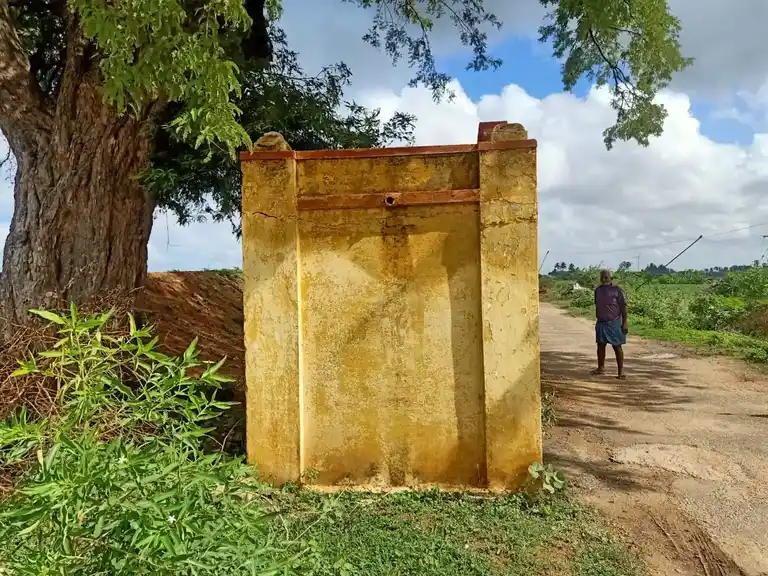 Arulmigu Periyakulatthayyan Temple, Pasuvandanai - 628401
