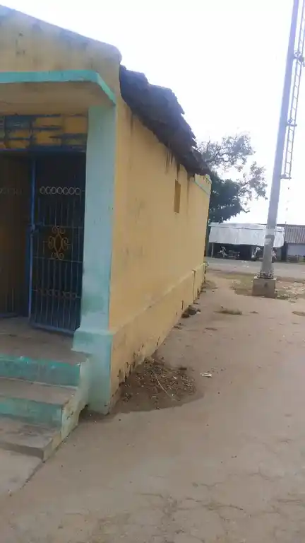 Arulmigu Periyamariamman Temple, Periyaveeranam, Veeranam - 636122 அருள்மிகு பெரியமாரியம்மன் திருக்கோயில், Periyaveeranam, Veeranam - 636122, Salem - Ancient Temple Architecture and History Image 3