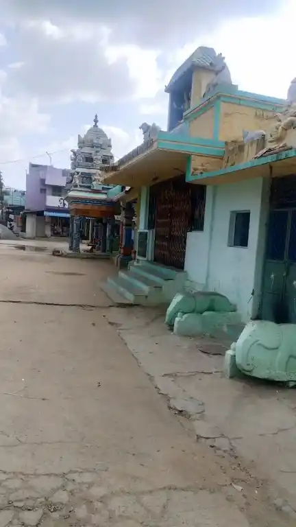 Arulmigu Periyamariamman Temple, Periyaveeranam, Veeranam - 636122 அருள்மிகு பெரியமாரியம்மன் திருக்கோயில், Periyaveeranam, Veeranam - 636122, Salem - Ancient Temple Architecture and History Image 6