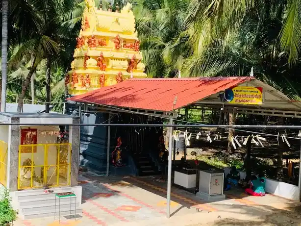Arulmigu Periyamariamman Temple, Uthamasolapuram - 636010 அருள்மிகு பெரிய மாரியம்மன் திருக்கோவில், உத்தமசோழபுரம் - 636010, Salem - Ancient Temple Architecture and History Image 3