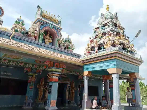 Arulmigu Periyamariyamman Sellandiyamman Temple, Sendamangalam - 637409 அருள்மிகு பெரிய மாரியம்மன், செல்லாண்டியம்மன் திருக்கோயில், Sendamangalam - 637409, Namakkal - Ancient Temple Architecture and History Image 3
