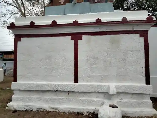 Arulmigu Periyamman Temple, Theneerkulam, Theneerkulam - 627358 அருள்மிகு பெரியம்மன் திருக்கோயில், தேனீா்குளம், தேனீா்குளம் - 627358, Tirunelveli - Ancient Temple Architecture and History Image 2