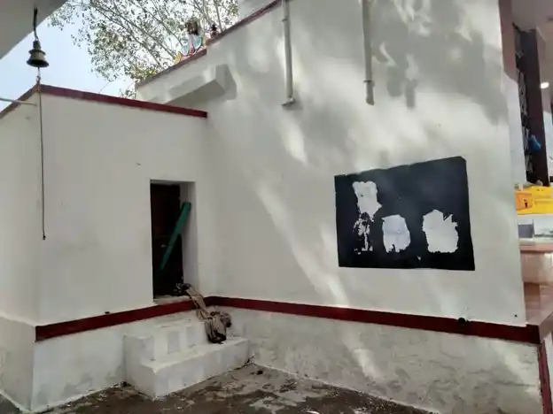 Arulmigu Periyamman Temple, Theneerkulam, Theneerkulam - 627358 அருள்மிகு பெரியம்மன் திருக்கோயில், தேனீா்குளம், தேனீா்குளம் - 627358, Tirunelveli - Ancient Temple Architecture and History Image 4