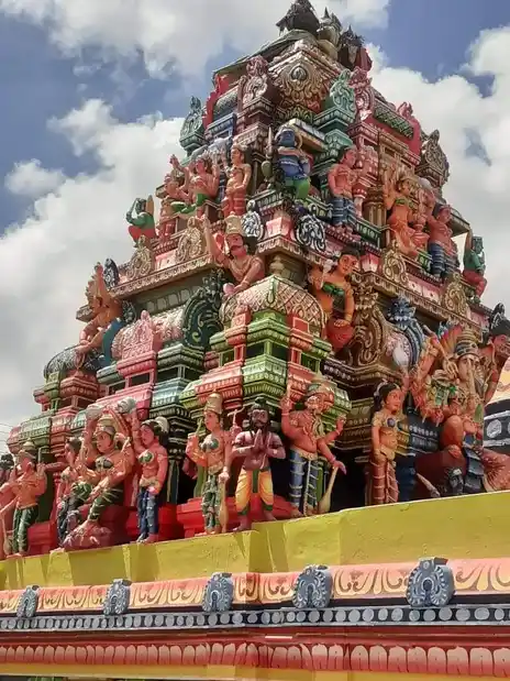 Arulmigu Periyanayaki Amman Temple, K. Velangudi - 630106 அருள்மிகு பெரிய நாயகியம்மன் திருக்கோயில், K. Velangudi - 630106, Sivagangai - Ancient Temple Architecture and History Image 2