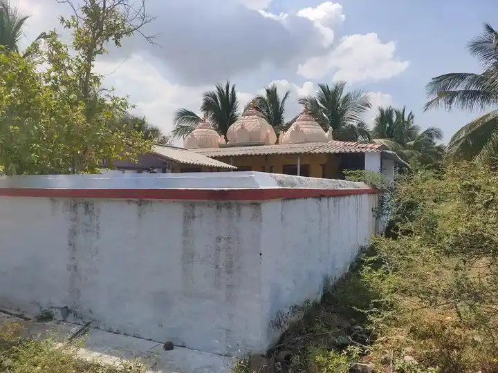 Arulmigu Periyandavar Periyakanndiammn Temple, Erachapadi, Kannivadi - 639202 அருள்மிகு பெரியகாண்டியம்மன், பெரியாண்டவர் திருக்கோயில், எரச்சப்பாடி, கன்னிவாடி - 639202, Tiruppur - Ancient Temple Architecture and History Image 2