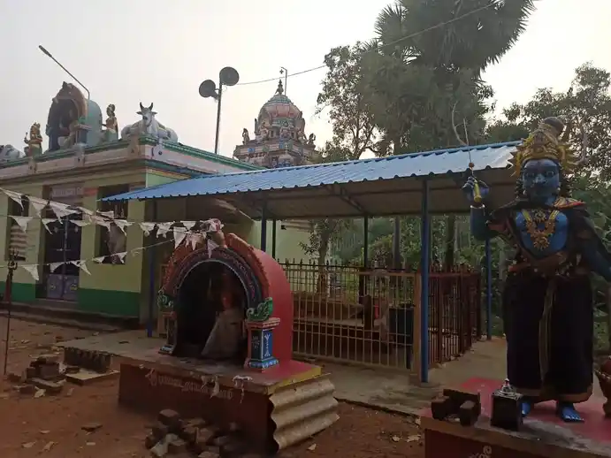 Arulmigu Periyandavar Temple, Guruvalappar Kovil, Guruvalappar Kovil - 621901 அருள்மிகு பெரியாண்டவர் திருக்கோயில், Guruvalappar Kovil, Guruvalappar Kovil - 621901, Ariyalur - Ancient Temple Architecture and History Image 2