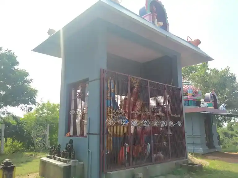 Arulmigu Periyandavar Temple, Ilaikadambur - 621719