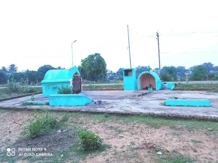 Arulmigu Periyandavar Temple, Ilanthakudam - 621851 Temple