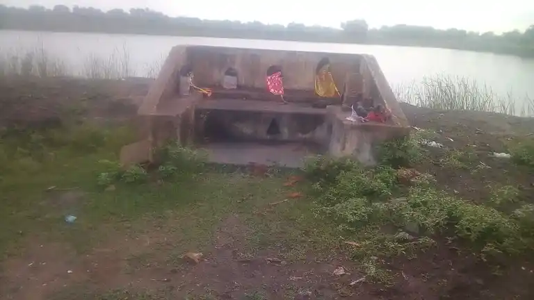 Arulmigu Periyandavar Temple, Kunthapuram - 621715 Arulmigu Periyandavar Temple, Kunthapuram - 621715, Ariyalur - Ancient Temple Architecture and History Image 3