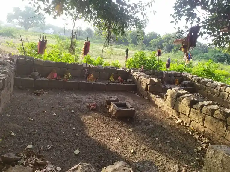 Arulmigu Periyandavar Temple, Paravai - 621717 Temple