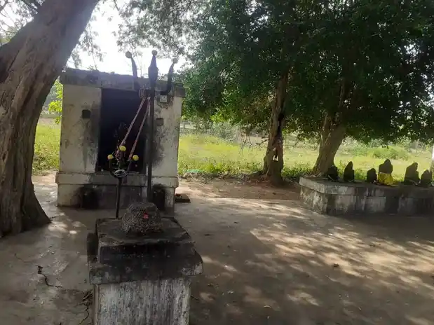 Arulmigu Periyandavar Temple, Sirukadambur - 621716 Temple