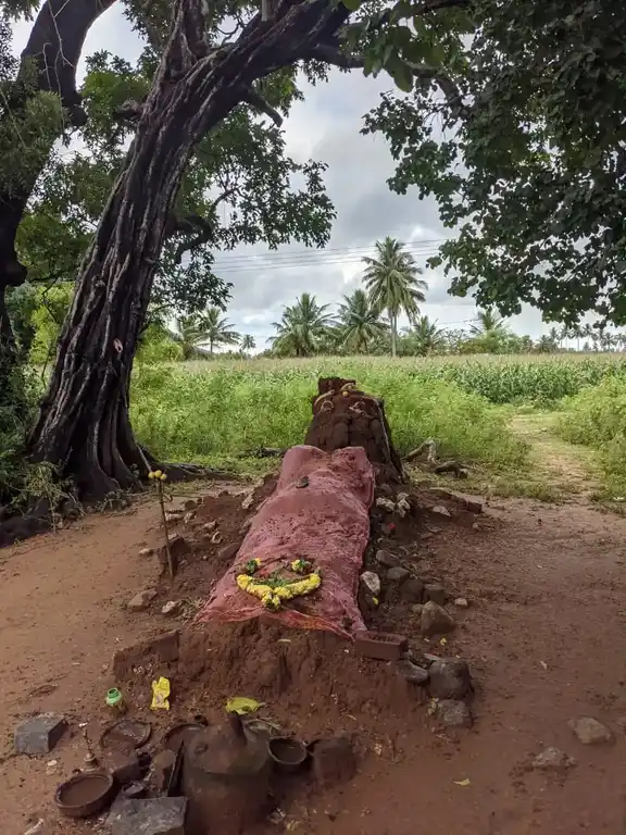 Arulmigu Periyandavar Temple, Thazhugai - 621008 Arulmigu Periyandavar Temple, Thanjai - 621008, Thiruchirappalli - Ancient Temple Architecture and History Image 3