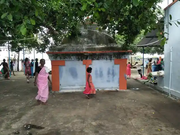 Arulmigu Periyandavar Thirukovil, Naduvalur - 636105 அருள்மிகு பெரியாண்டவர் திருக்கோயில், Naduvalur - 636105, Salem - Ancient Temple Architecture and History Image 8