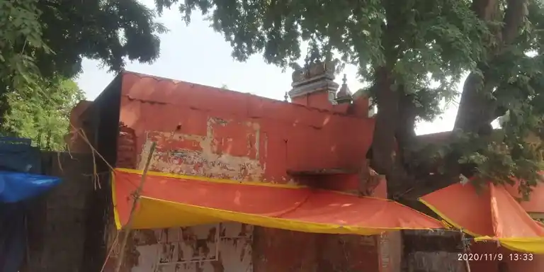 Arulmigu Periyandichiamman Temple, Near Pennagarm Court, Paruvadanahalli - 636810 அருள்மிகு பெரியாண்டிச்சியம்மன் திருக்கோயில், Near Pennagarm Court, Paruvadanahalli - 636810, Dharmapuri - Ancient Temple Architecture and History Image 2