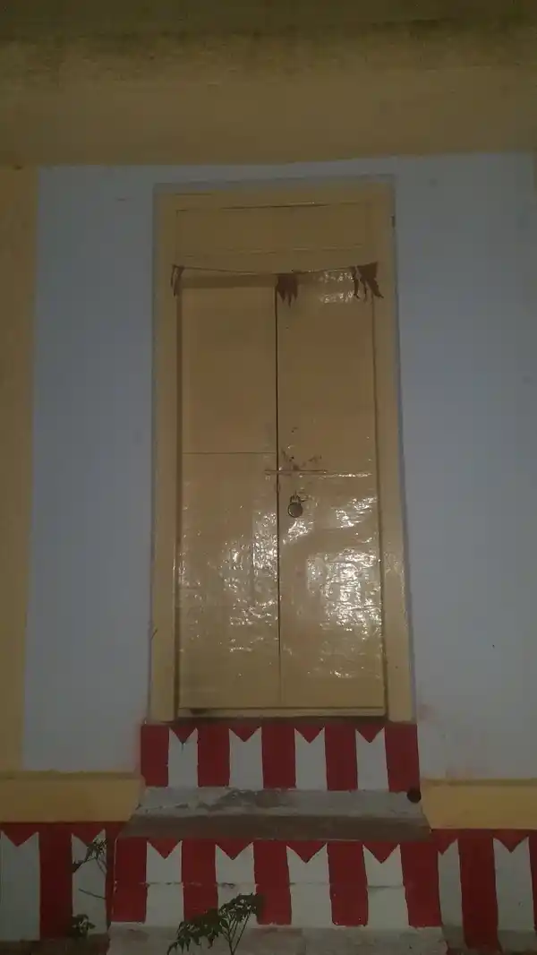 Arulmigu Periyasami Kalasami And Eswariamman Temple, Periyavallikulam - 626004 அருள்மிகு பெரியசாமி காலசாமி ஈஸ்வரி அம்மன் திருக்கோயில், Periyavallikulam - 626004, Virudhunagar - Ancient Temple Architecture and History Image 4