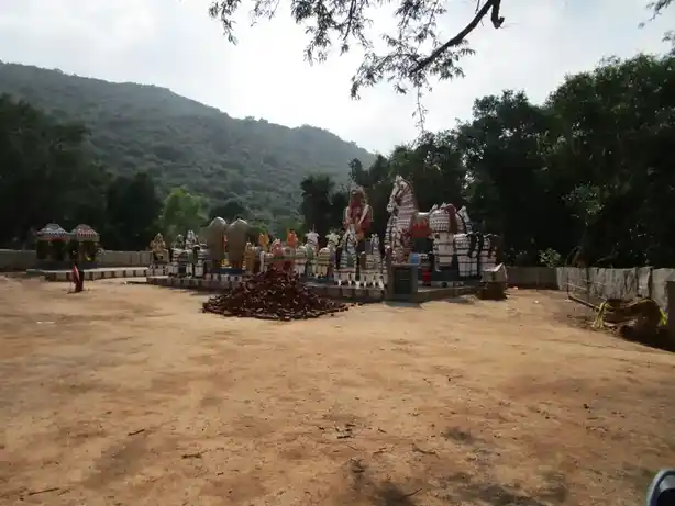 Arulmigu Periyasamy Malai Temple, Siruvachur - 621113 Temple