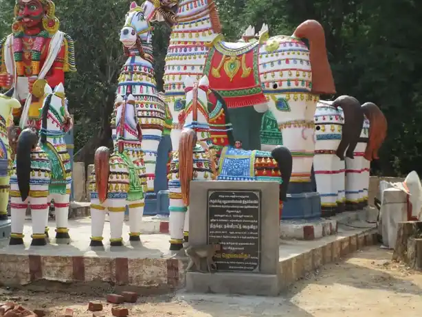 Arulmigu Periyasamy Malai Temple, Siruvachur - 621113 Arulmigu Periyasamy Malai Temple, Siruvachur - 621113, Perambalur - Ancient Temple Architecture and History Image 3