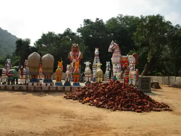 Arulmigu Periyasamy Malai Temple, Siruvachur - 621113 Arulmigu Periyasamy Malai Temple, Siruvachur - 621113, Perambalur - Ancient Temple Architecture and History Image 4