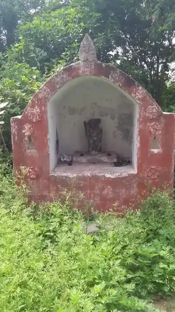 Arulmigu Periyasamy Temple, Aranmanaikuruchi - 621851 அருள்மிகு பெரியசாமி திருக்கோயில், Aranmanaikuruchi - 621851, Ariyalur - Ancient Temple Architecture and History Image 2