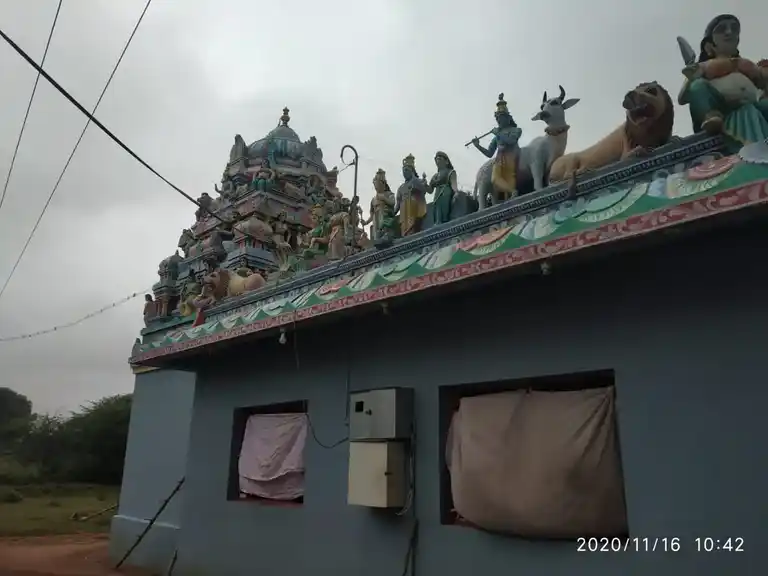 Arulmigu Periyathambiran Patti Temple, Aavipatti - 621306 Arulmigu Periyathambiran patti Temple, Aavipatti - 621306, Thiruchirappalli - Ancient Temple Architecture and History Image 2