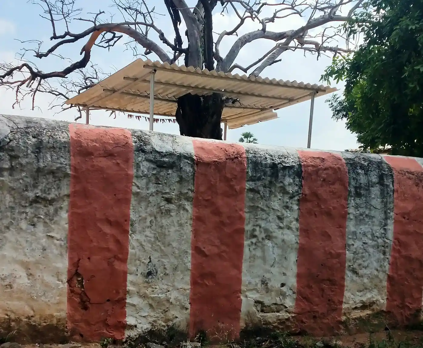 Arulmigu Periyavetaikarasamy Temple, Mugasipidariyur, Mugasipidariyur - 638051 அருள்மிகு பெரியவேட்டைகாரசாமி திருக்கோயில், முகாசிப்பிடாரியூர், Mugasipidariyur - 638051, Erode - Ancient Temple Architecture and History Image 4