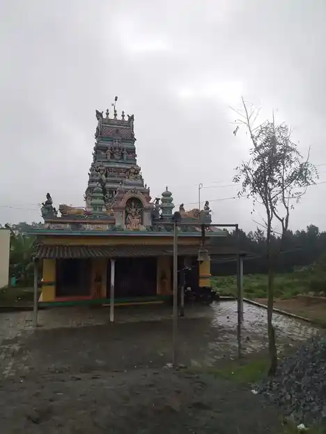 Arulmigu Periyur Mariamman Temple, Vathalmalai - 635301 அருள்மிகு பெரியூர் மாரியம்மன் திருக்கோயில், Vathalmalai - 635301, Dharmapuri - Ancient Temple Architecture and History Image 2