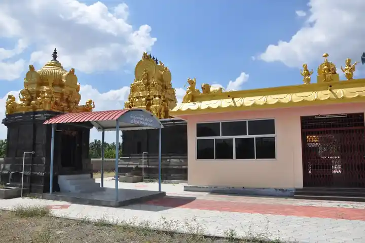 Arulmigu Periyuramman Kaliyamman Temple, Kuppam - 639111 அருள்மிகு பெரியூரம்மன், காளியம்மன் திருக்கோயில், Kuppam - 639111, Karur - Ancient Temple Architecture and History Image 7