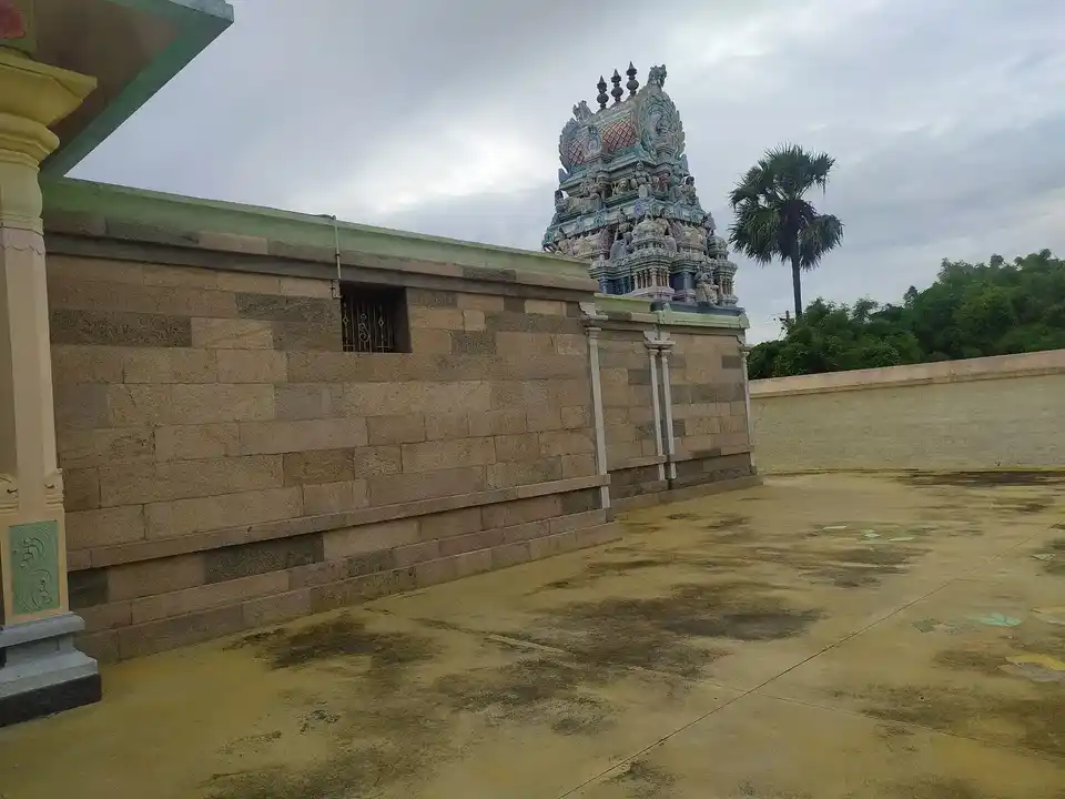 Arulmigu Perriyamman Temple, Erasinampalayam, Erasinampalayam - 638106 அருள்மிகு பெரியம்மன் திருக்கோயில், எரசினம்பாளையம், எரசினம்பாளையம் - 638106, Tiruppur - Ancient Temple Architecture and History Image 3