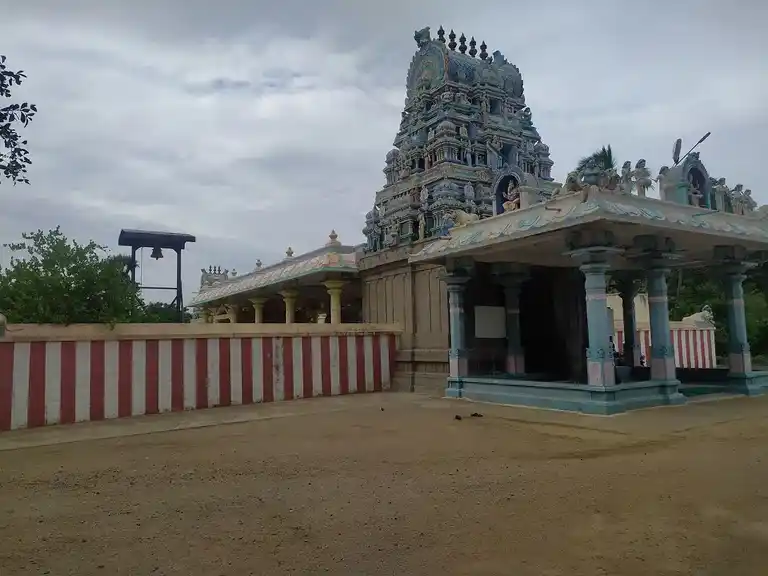 Arulmigu Perriyamman Temple, Erasinampalayam, Erasinampalayam - 638106 அருள்மிகு பெரியம்மன் திருக்கோயில், எரசினம்பாளையம், எரசினம்பாளையம் - 638106, Tiruppur - Ancient Temple Architecture and History Image 5