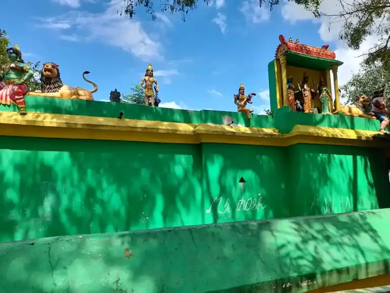 Arulmigu Perugkanchiyamman Temple, Melvenkatapuram - 631102 அருள்மிகு பெருங்காஞ்சியம்மன் திருக்கோயில், மேல்வெங்டாபுரம் - 631102, Ranipet - Ancient Temple Architecture and History Image 3