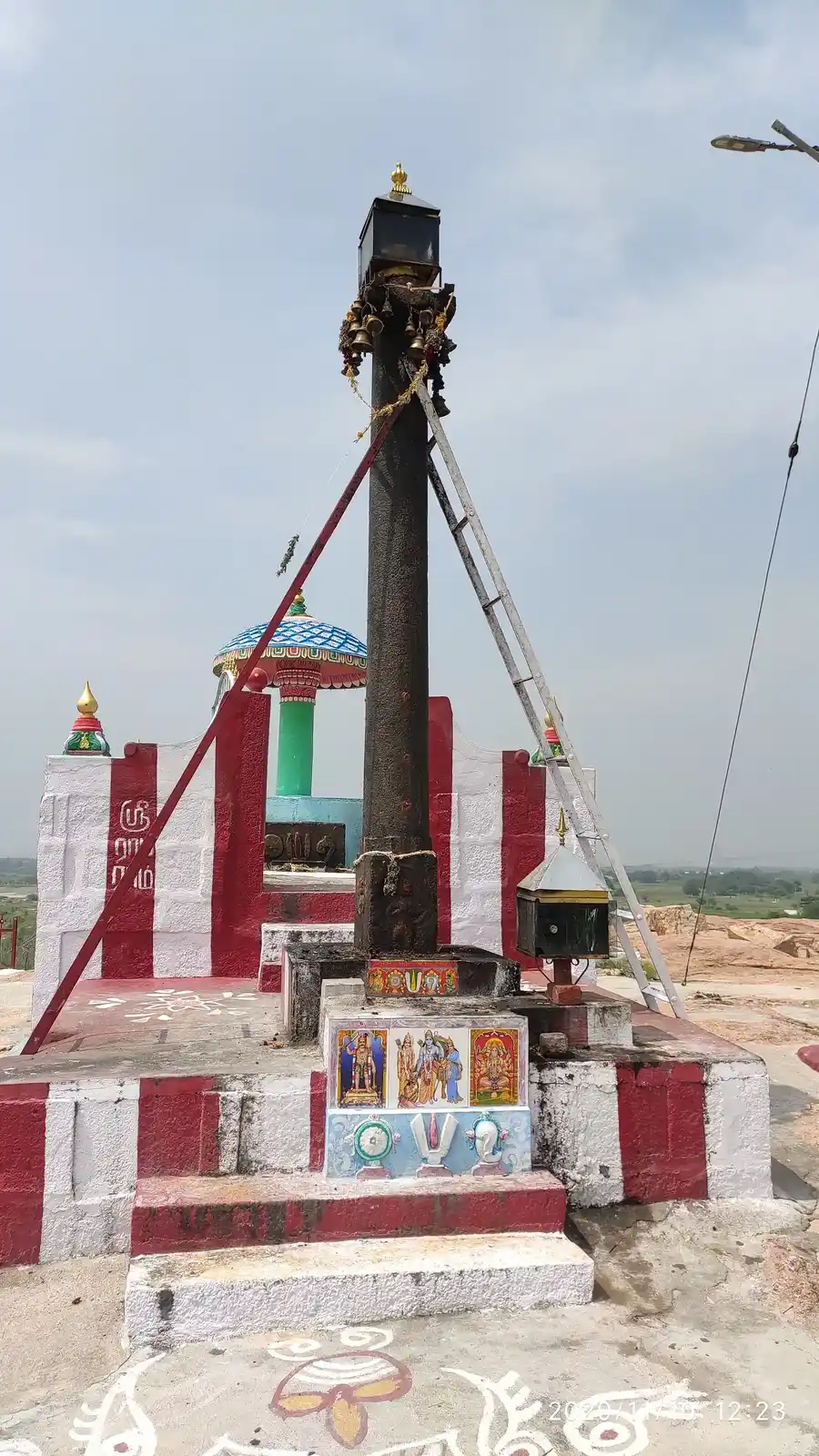 Arulmigu Perumal And Perumal Temple, Karadikal - 625706 அருள்மிகு பெருமாள் கோயில், Karadikal - 625706, Madurai - Ancient Temple Architecture and History Image 3