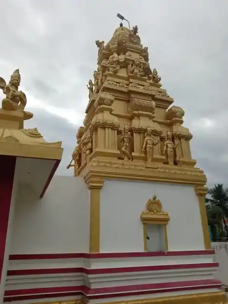 Arulmigu Perumal Swami Temple, Nariyaneri - 635901