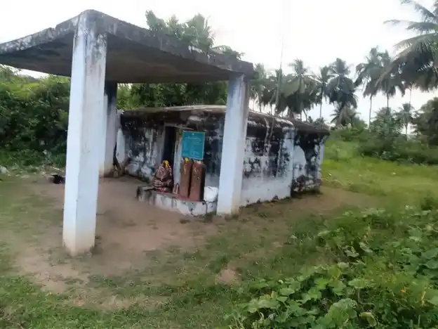 Arulmigu Perumal Swamy Temple, Bommasamuthiram - 635112 அருள்மிகு பெருமாள்சாமி திருக்கோயில், பொம்மசமுத்திரம் - 635112, Krishnagiri - Ancient Temple Architecture and History Image 3